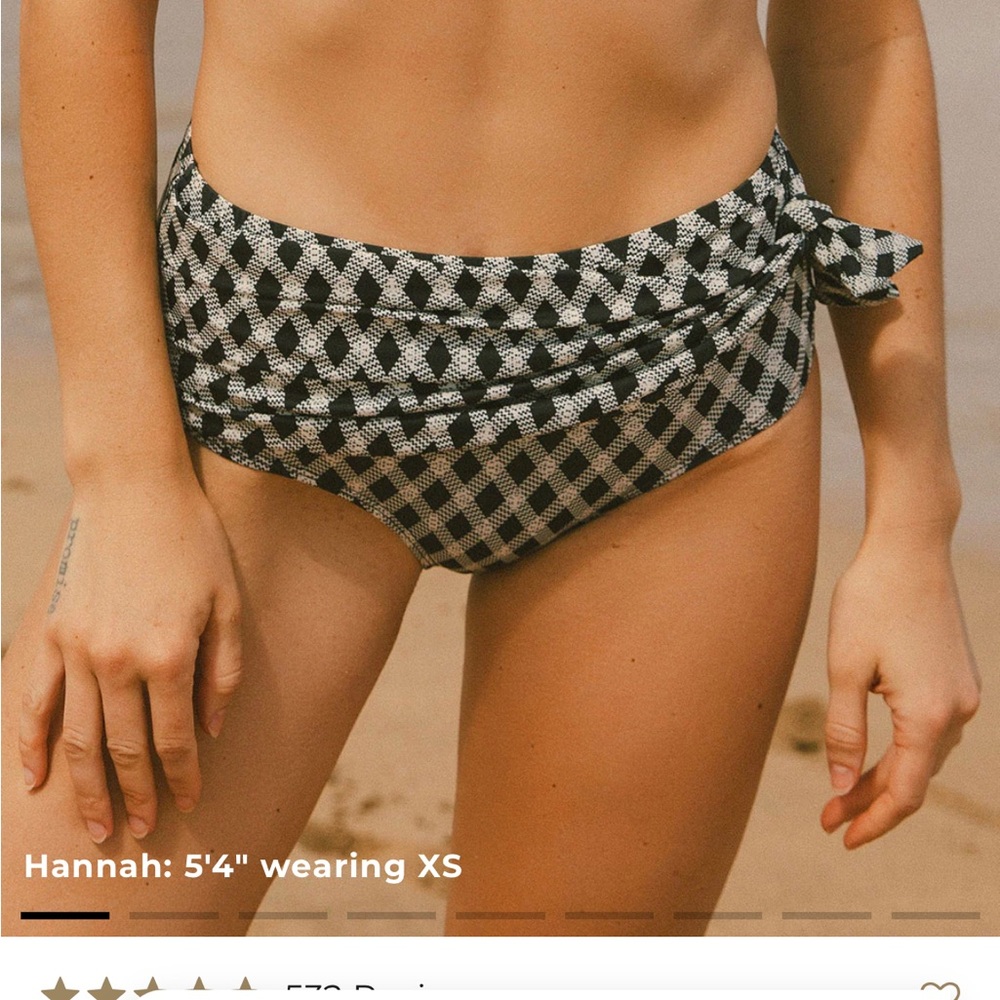 Black and White High-Waisted Bikini with Geometric Pattern - Picture 2 of 3